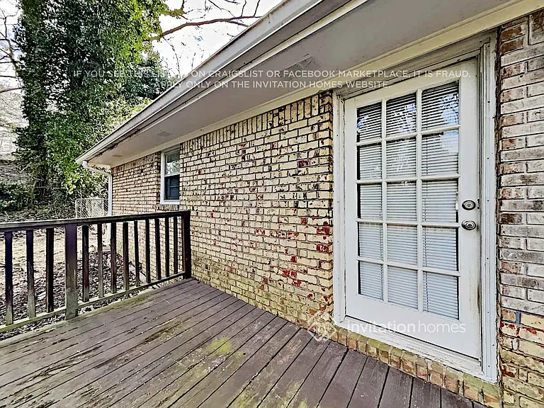 624 Princess Cir — Photo 17