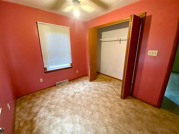 4th image of 3711 Tod Ave NW