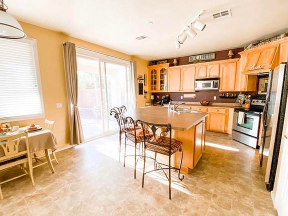 2nd image of 15119 W Mercer Ln