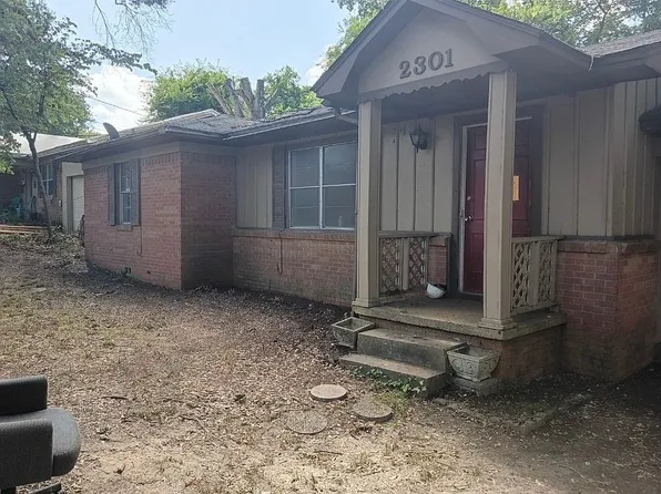 2301 Plume Dr, Tyler, TX 75703