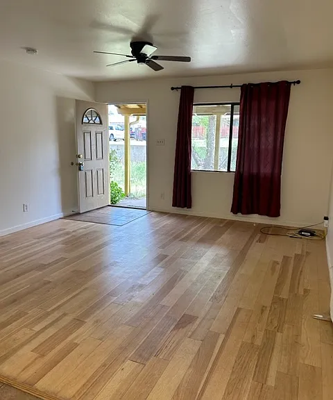 2 E Ridgecrest Dr — Photo 5