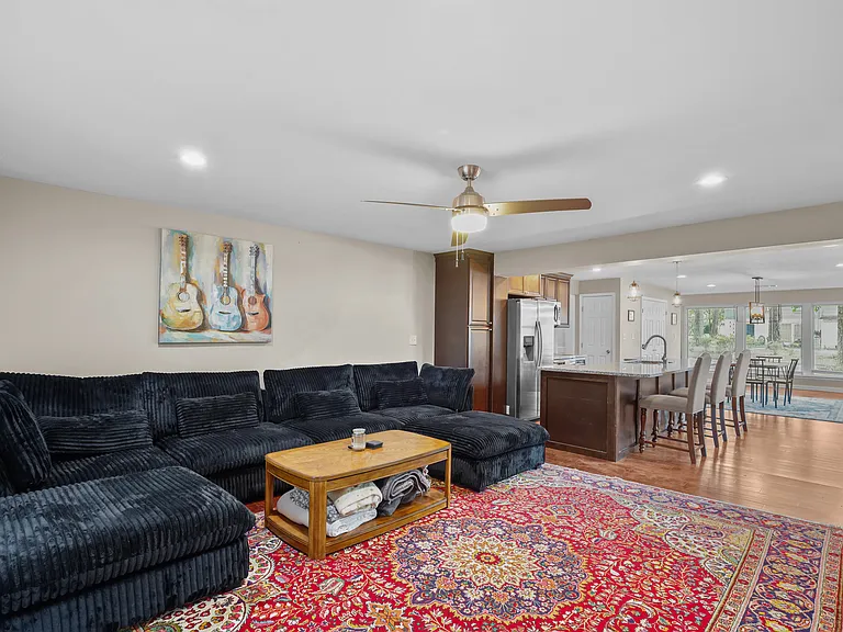 1650 E Duffy St — Photo 13