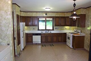 Main Kitchen Straight On