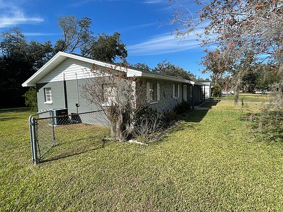 4th image of 4812 Lynn Oaks Cir