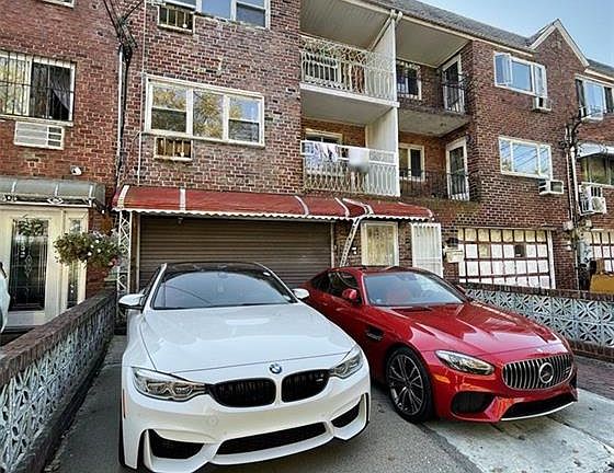 5th image of 2078 E 56th St