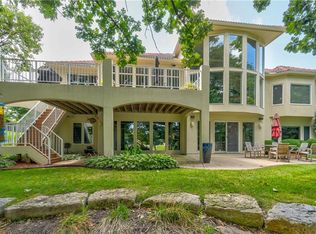 733 NE Seabrook Cir, Lees Summit, MO 64064
