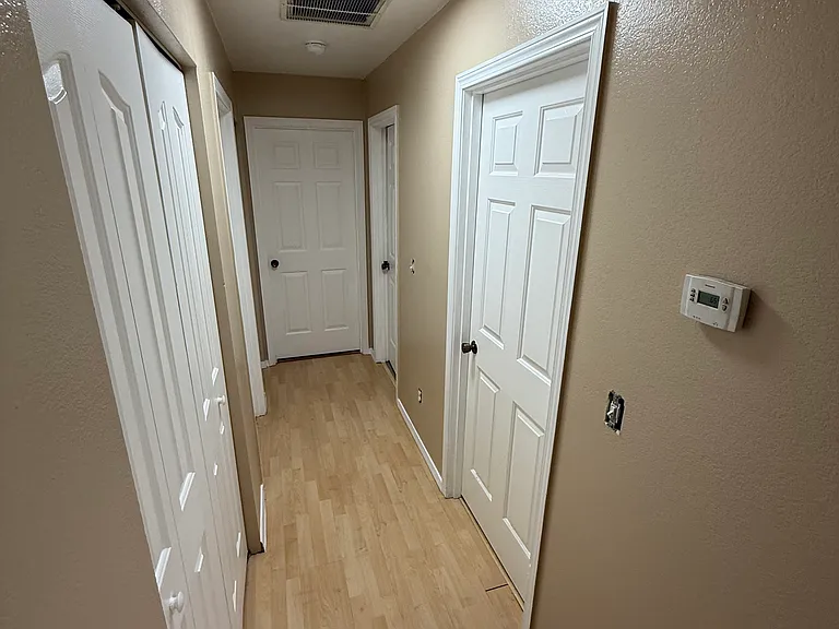 8060 Giddeon Cir #3 — Photo 3