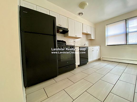 5th image of 1654 W Pratt Blvd APT 3N