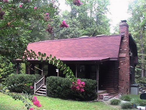 1st image of 88 W Holly Ln