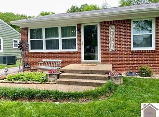 268 Navaho Dr, Paducah, KY 42001