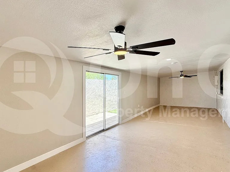 1775 N Terrace Cir — Photo 11