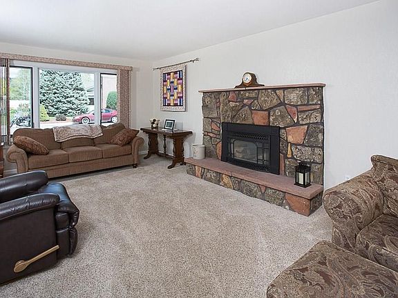 4th image of 3170 Fairmeadow Dr