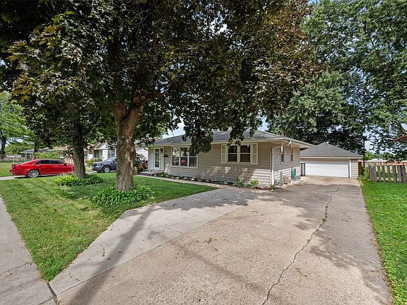 5th image of 3301 E 26th St