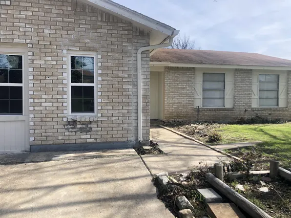 1554 Willowbrook St, Lancaster, TX 75134