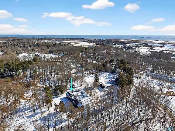 4th image of 34-A Johnny Cake Hill Road