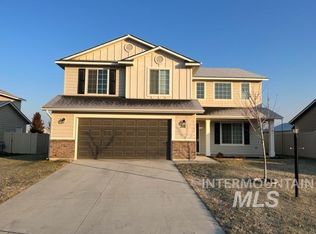 308 W Screech Owl Dr, Kuna, ID 83634