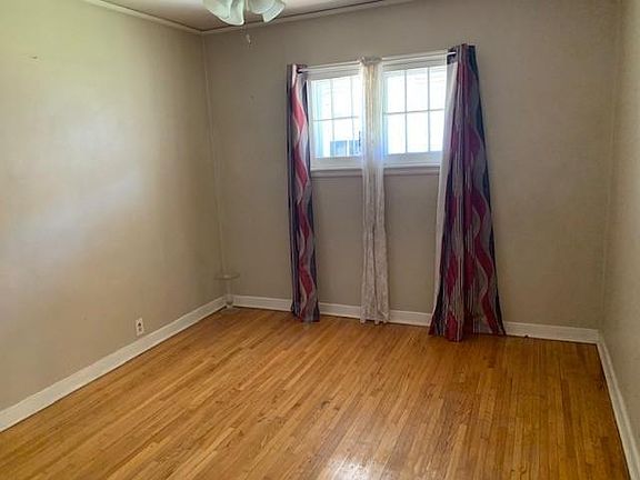 4th image of 3722 Sheridan Ave N