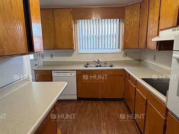 3rd image of 213 Cobia Dr