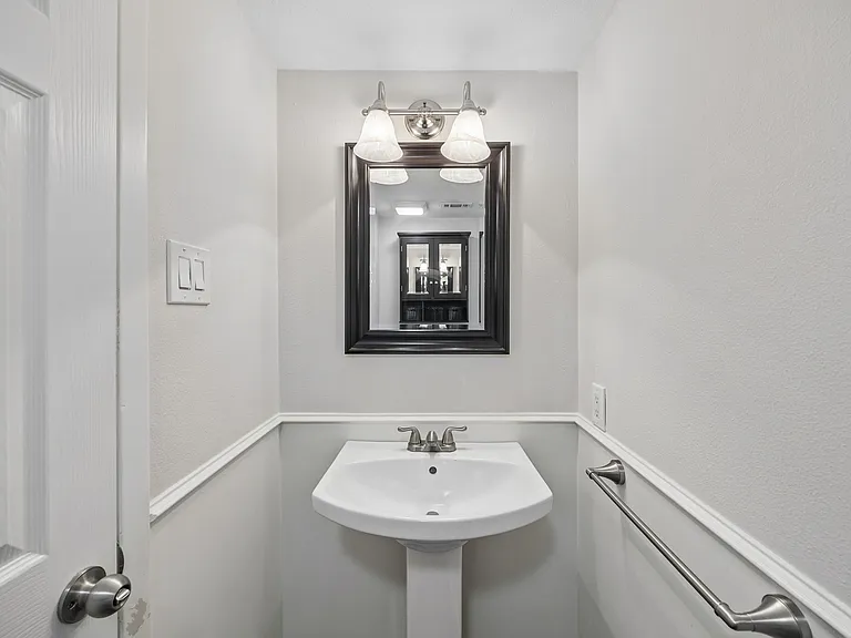 2908 Clear Springs Dr — Photo 7