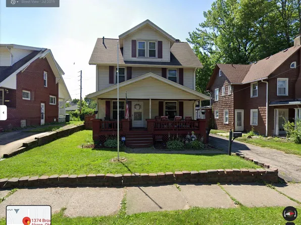 1374 Brown St, Akron, OH 44301