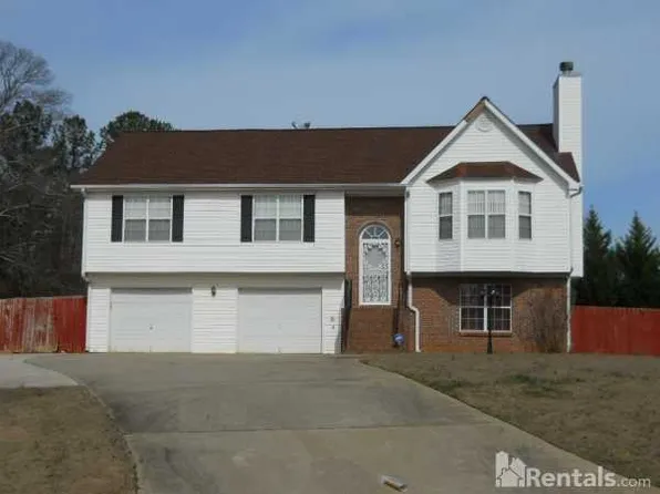 4833 Clayton Crossing Ln, Ellenwood, GA 30294