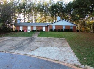 4961 Holly Ridge Ct, Lilburn, GA 30047