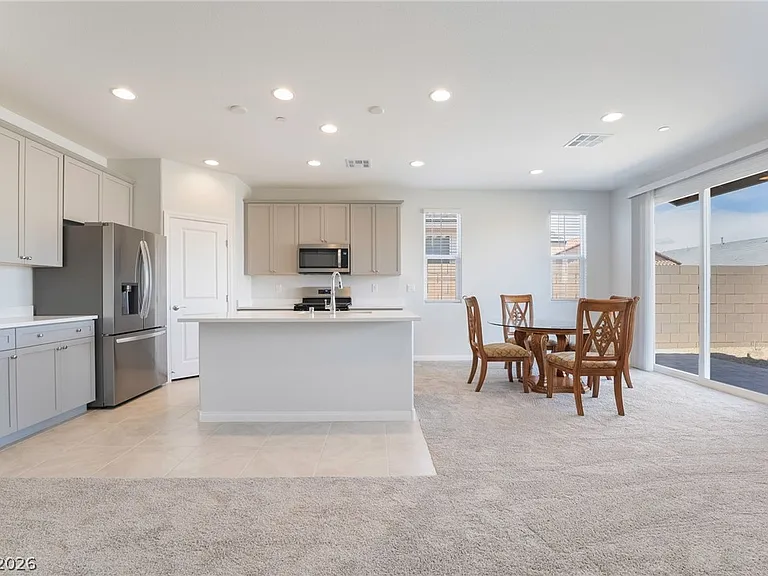 94 Cadence Crest Ave — Photo 5