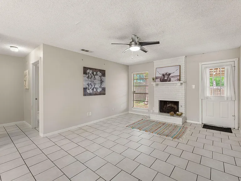 2311 Burleson Rd #B — Photo 7