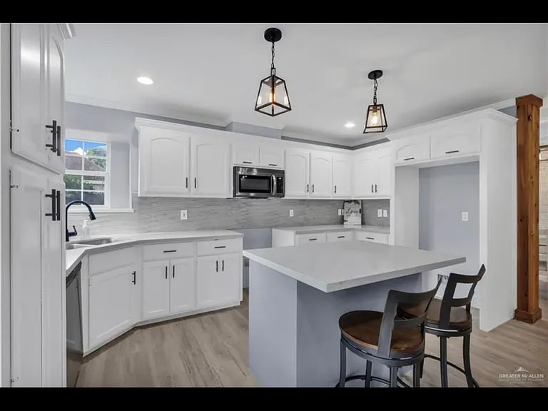 3505 W Notre Dame Dr — Photo 9