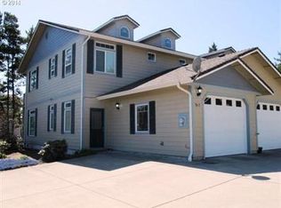 917 Jasper Ln, Florence, OR 97439