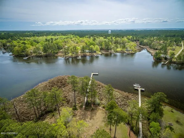 11 Shore Drive W, Oriental, NC 28571