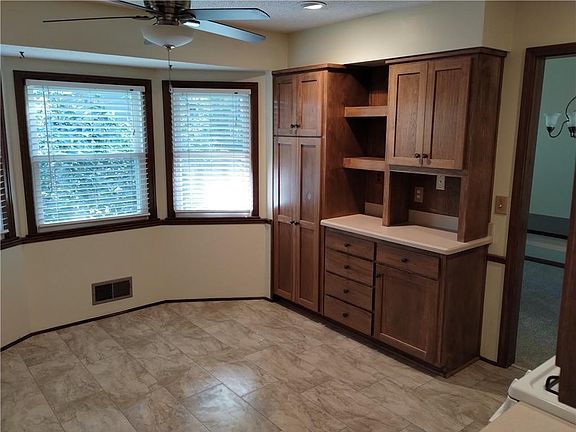 4th image of 9809 W 100th St
