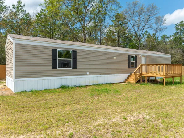 402 W Royal Palm Ave, Defuniak Springs, FL 32433