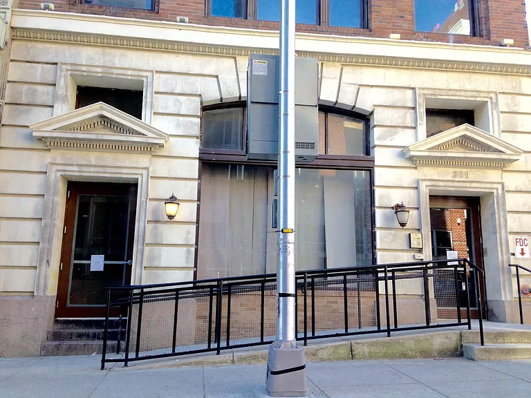311 W Baltimore St #5 — Photo 29
