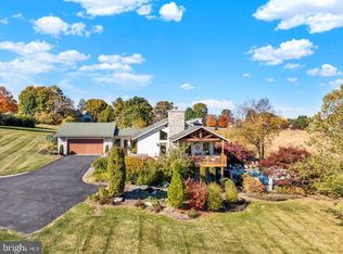 821 N Church Rd, Sinking Spring, PA 19608