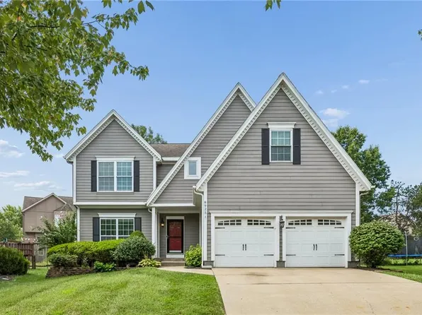 8925 W 132nd Ter, Overland Park, KS 66213