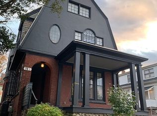 78 1/2 Elm St, Worcester, MA 01609