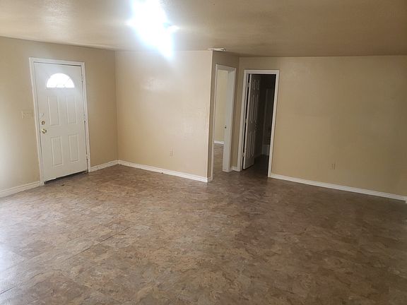 4th image of 1800 Lloyd Ave