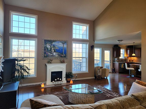 2nd image of 457 Madison Point Dr