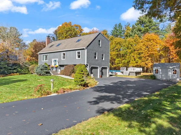103 Poquanticut Ave, North Easton, MA 02356
