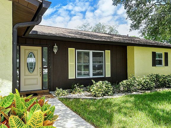 4th image of 2249 Florinda St