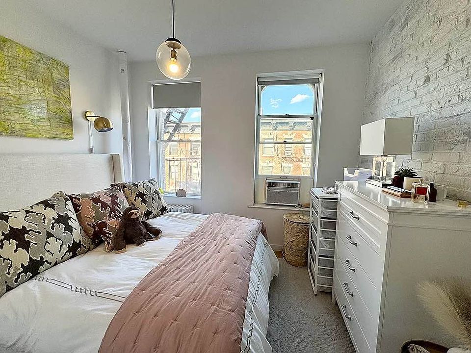 1st image of 190 Bleecker St APT 22