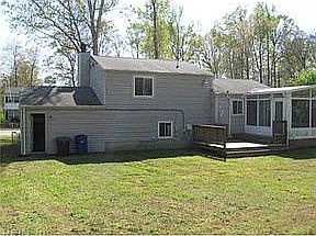 5th image of 84 Stanley Dr