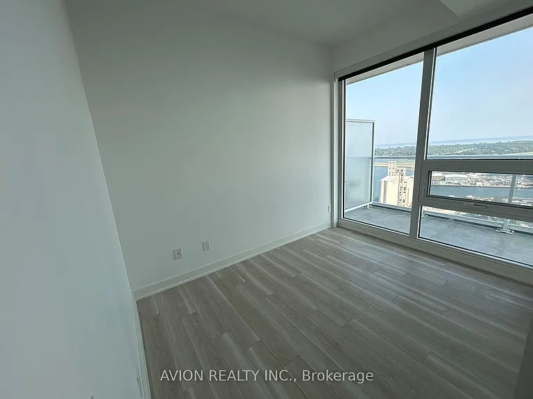17 Bathurst St #3516 — Photo 8