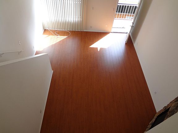 5th image of 12021 Burbank Blvd #217