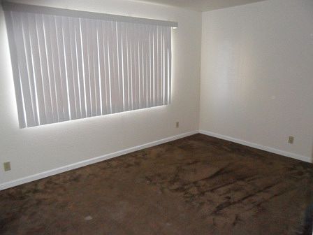 5th image of 2131 Stanton Ave APT E