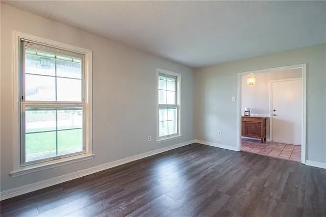 16 Parlange Dr — Photo 8