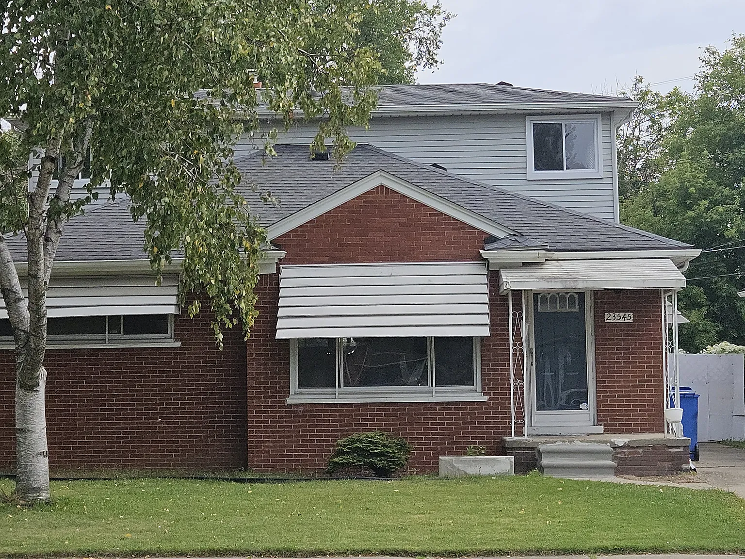 4 bed, 1454 sqft, $2,200 — Photo 1