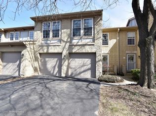 467 S Jefferson St, Batavia, IL 60510