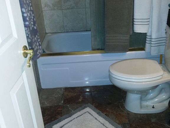 4th image of 4749 Oakhollow Dr